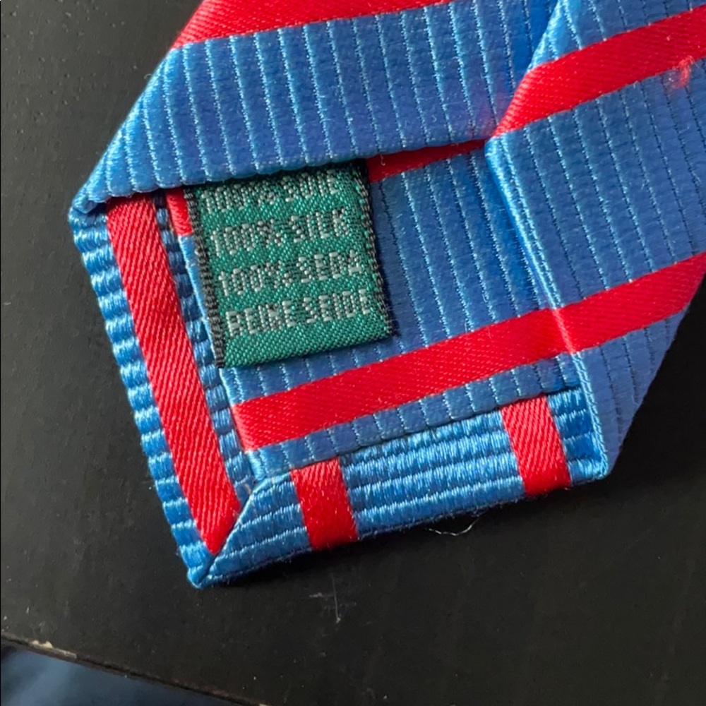 Tie - Picture 3 of 4